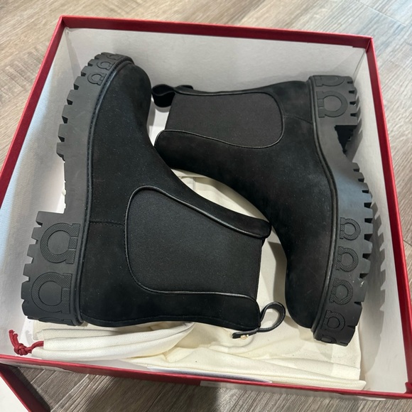 Salvatore Ferragamo Varsi Gancini Logo Chelsea Black Suede Leather Combat Boots - Picture 11 of 13